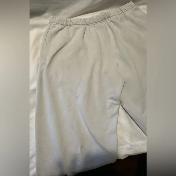 October’s Very Own x Roots Sweatpants - Picture 7 of 16